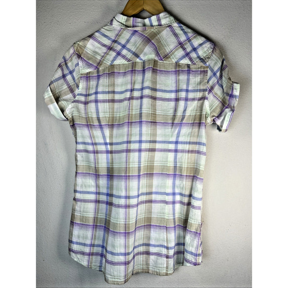 Eddie Bauer Shirt Women's Medium Blue Short Sleeve shaped fit button up pockets - Picture 5 of 11